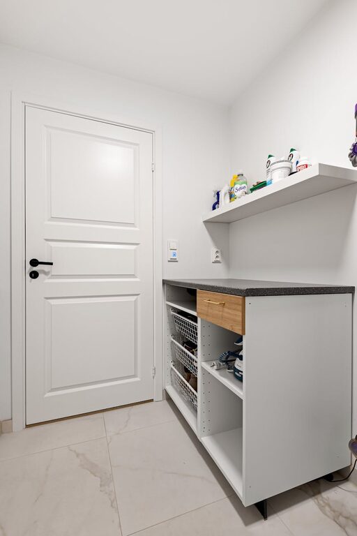 Clever Small Space Storage Ideas That Actually Work